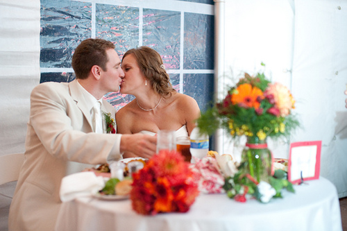 wedding reception kiss
